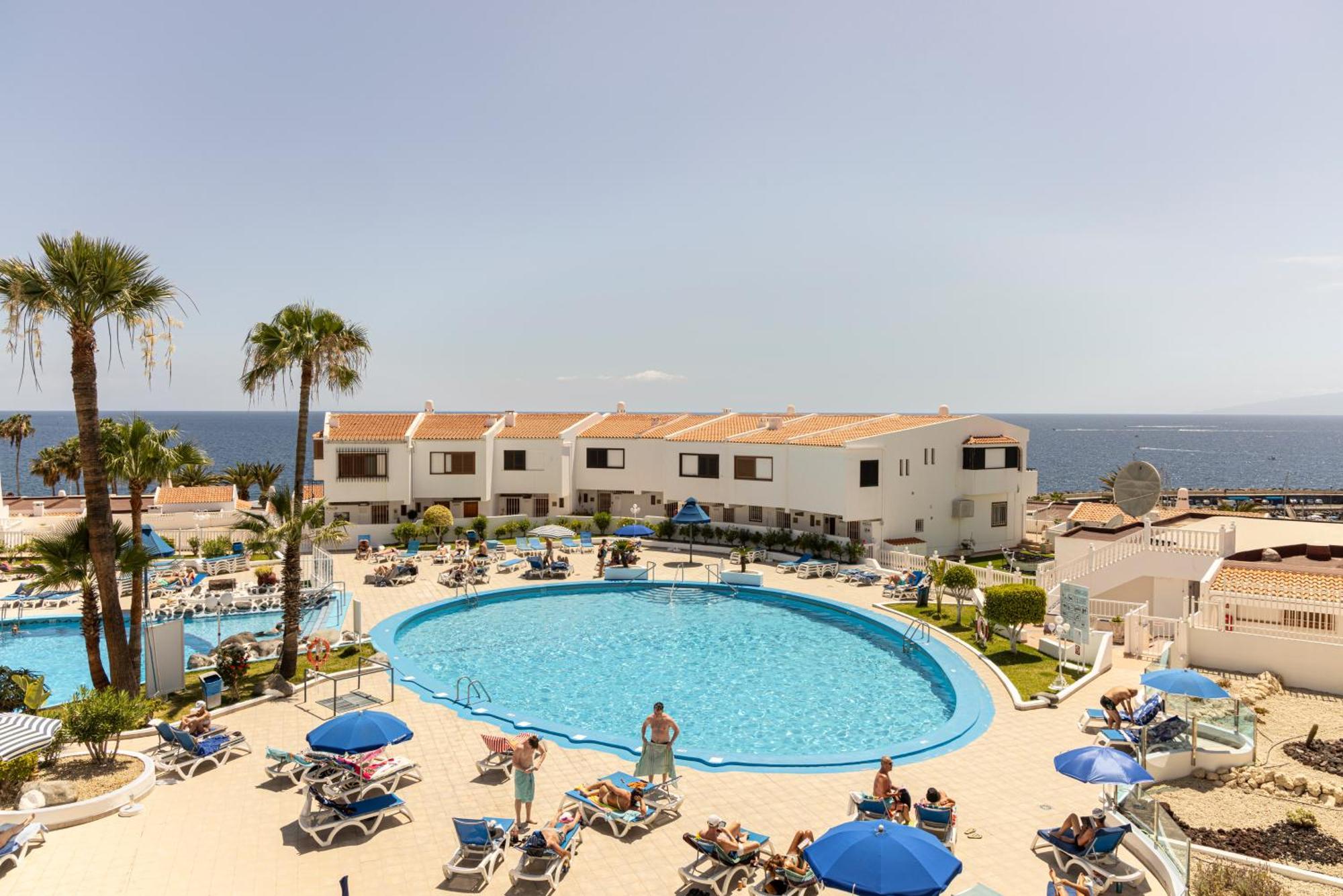 אדחה Fabulous Sea View Apartment מראה חיצוני תמונה